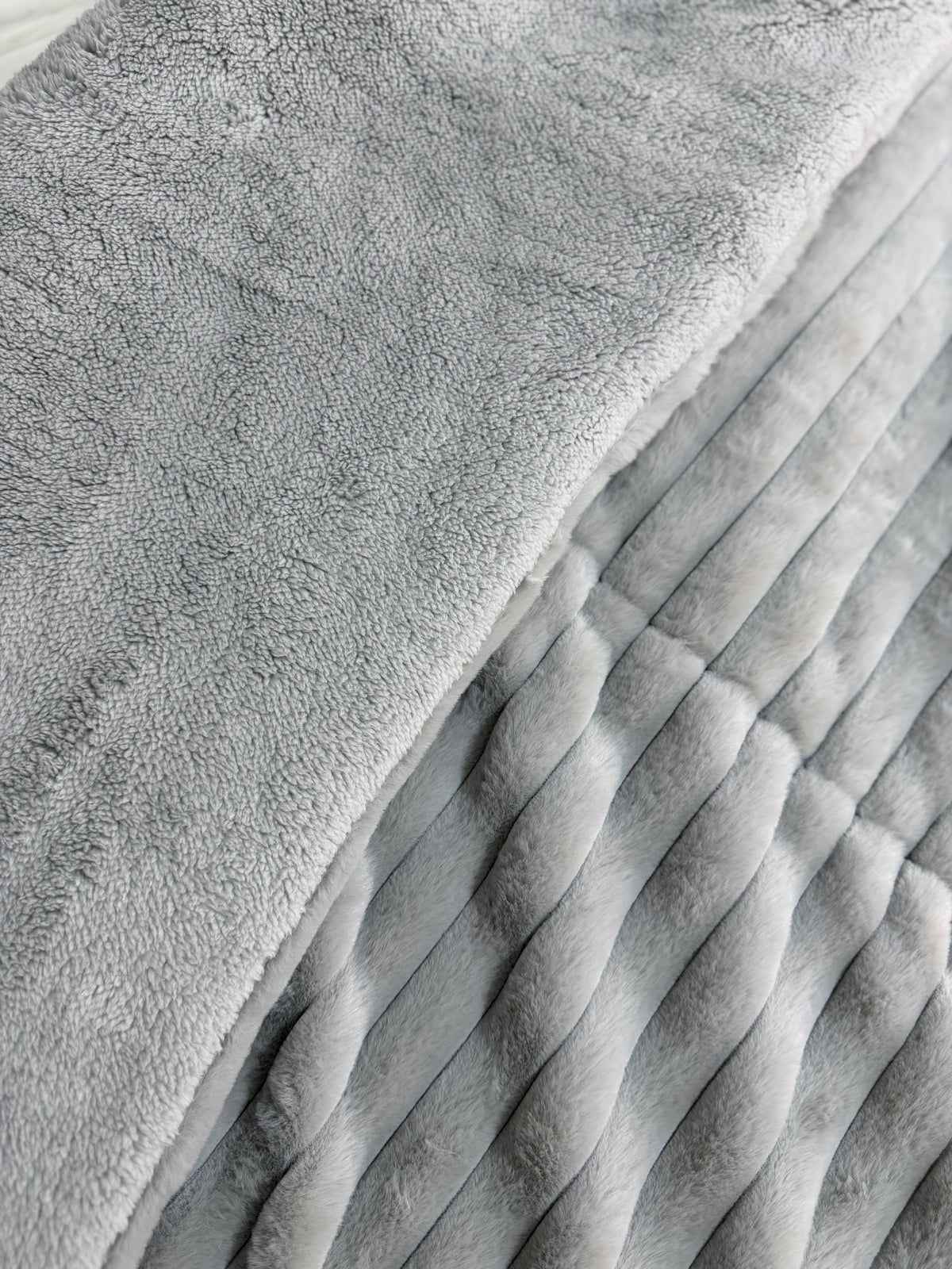 King Size Light Grey PlushWave Comforter Set