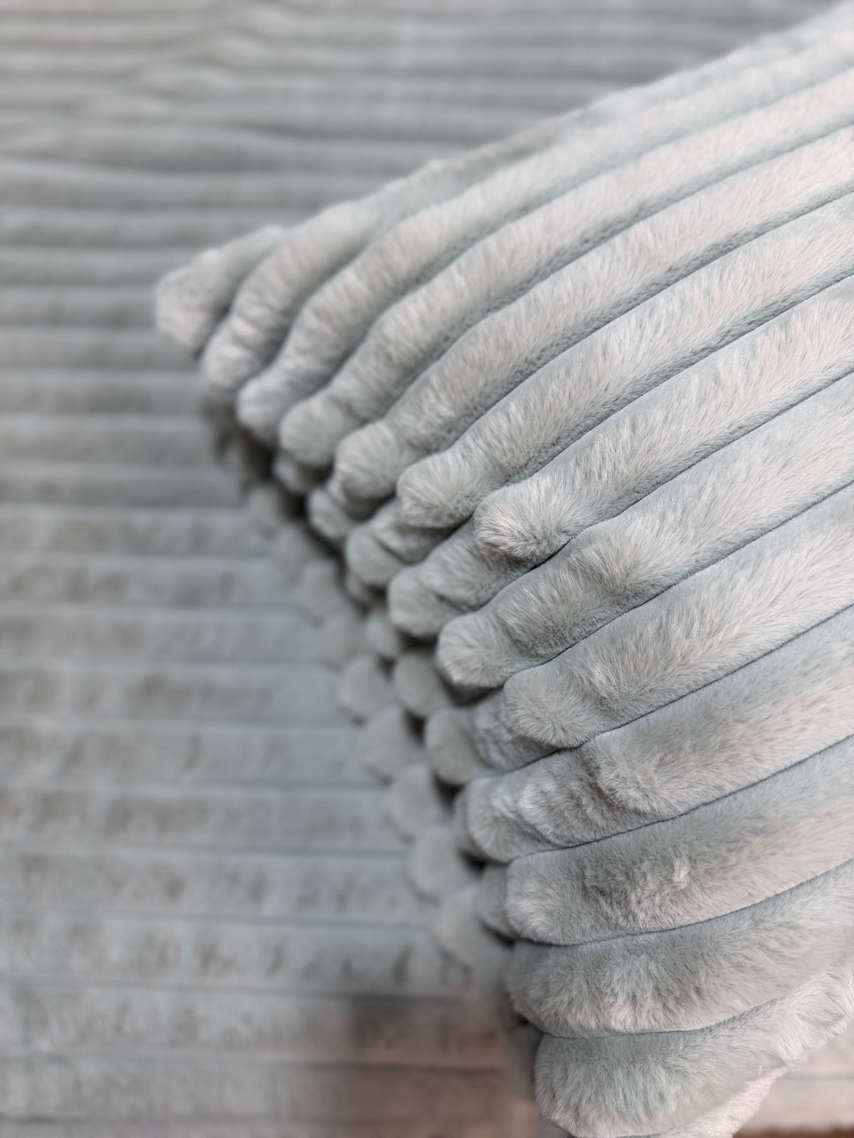 King Size Light Grey PlushWave Comforter Set
