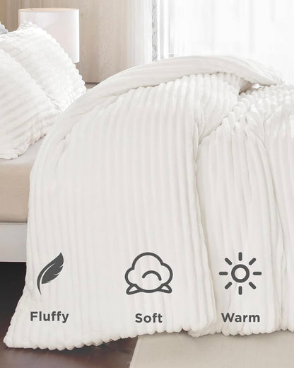 King Size PureWhite PlushWave Comforter Set (3 pcs)