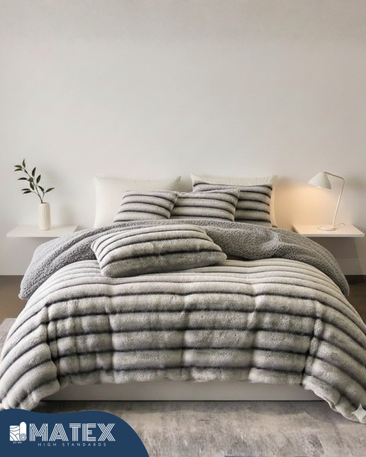 (Restocked) King Size Grey Chinchilla Faux Fur Sherpa Comforter set (3 pcs)