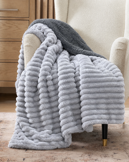 Silver Cloud CloudRib™ Plush Sherpa Blanket