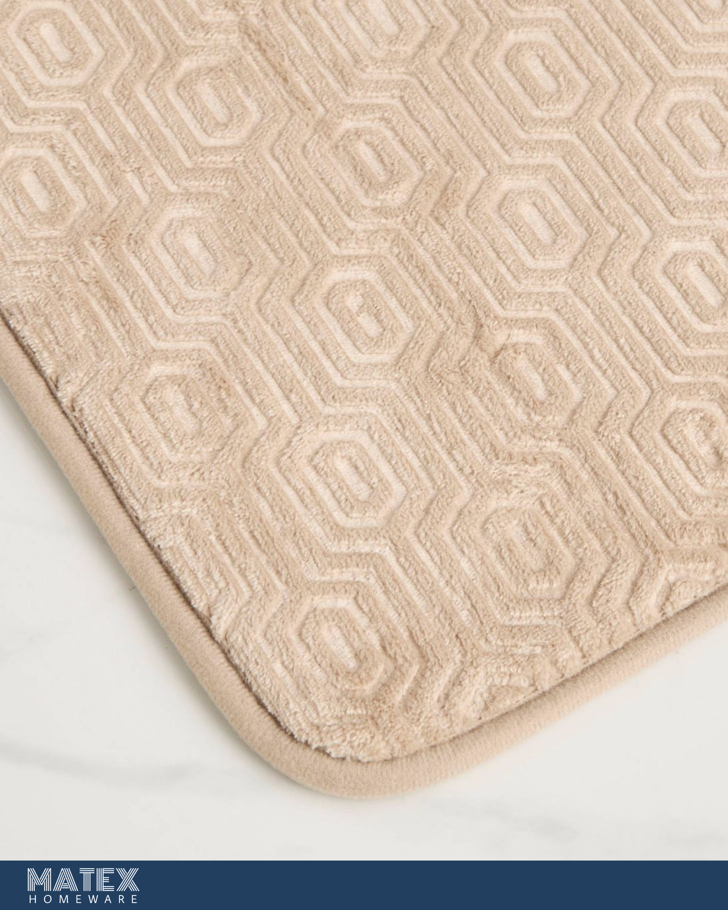 Honeycomb Embossed Bathmat - 70x45 cm
Colour: Brown