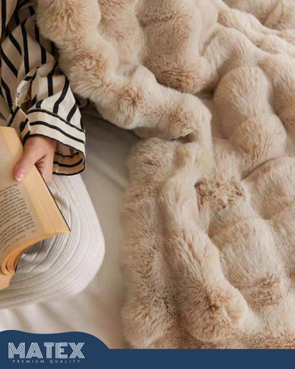 CuddleCloud™ – Luxe Bubble Fur Blanket