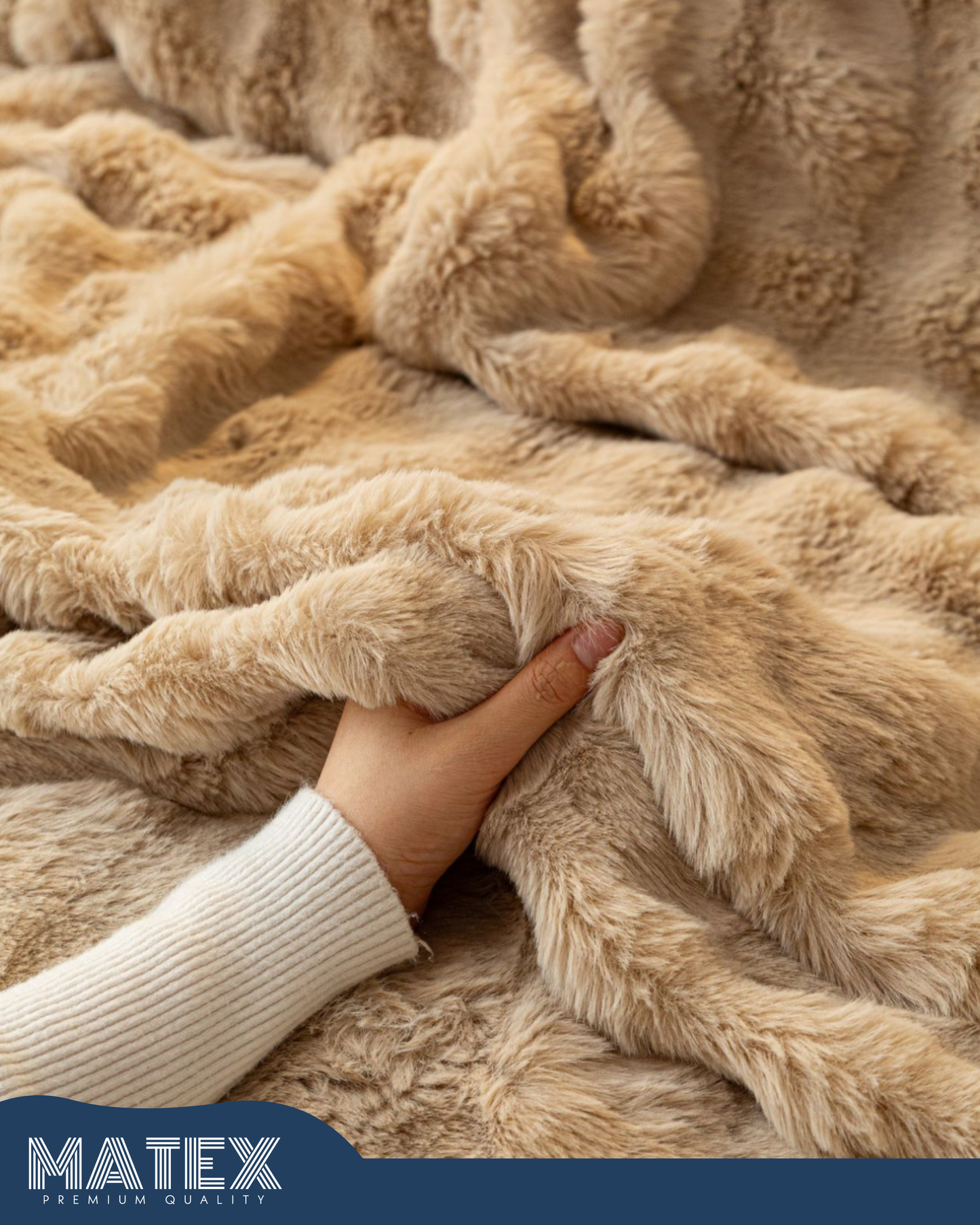 CuddleCloud™ – Luxe Bubble Fur Blanket