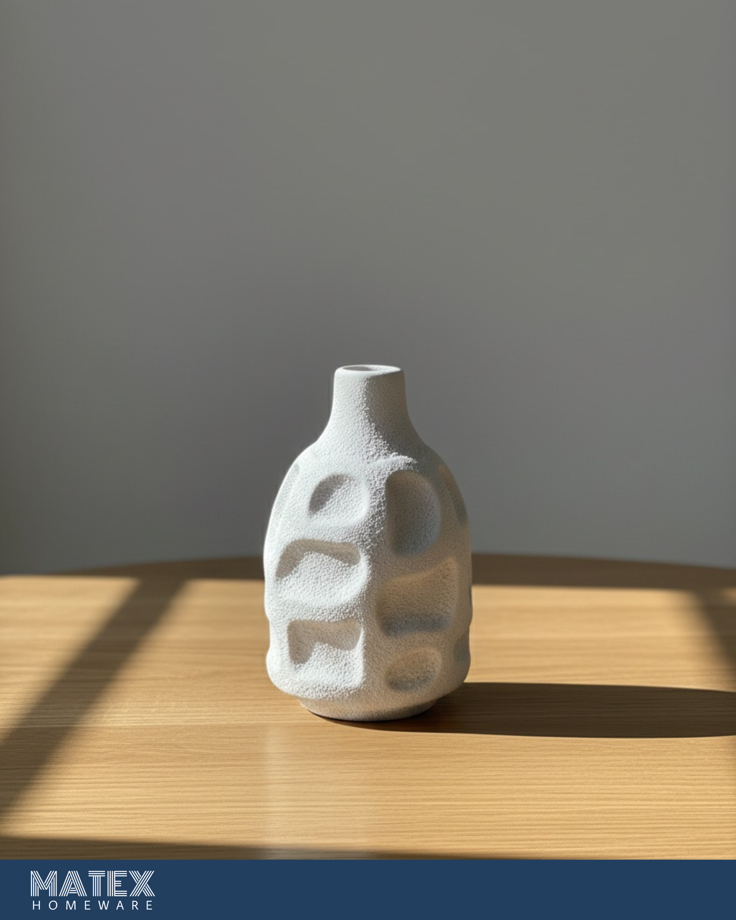 Nova Sculpt Ceramic Vase
