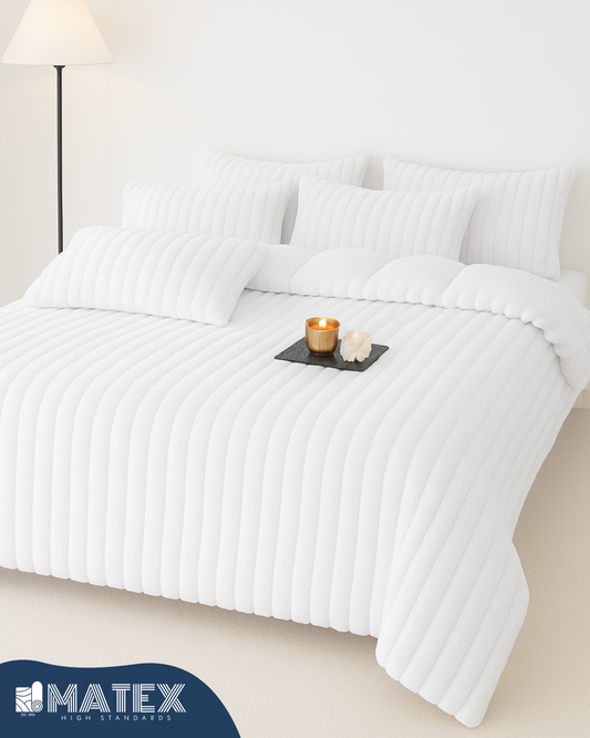King Size White PlushWave Comforter Set (3 pcs)