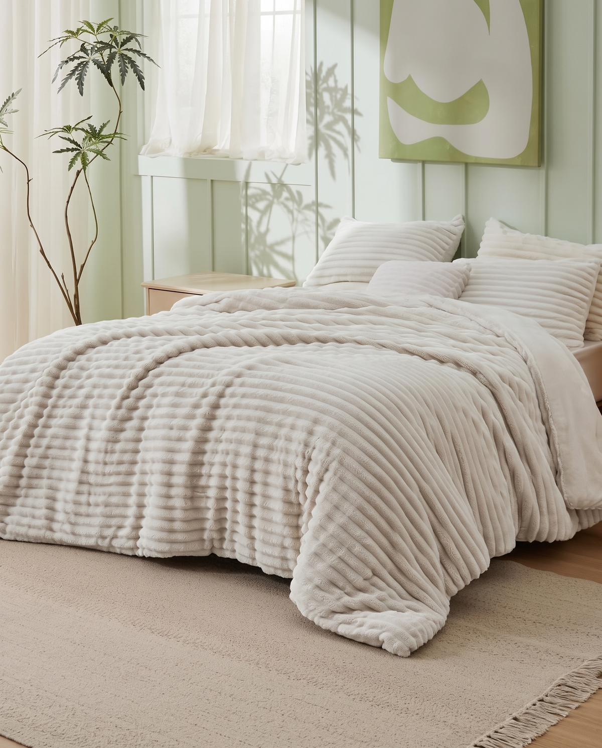 King Size Creamy Greige PlushWave Comforter Set (3 pcs)