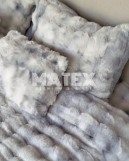 King Size SnowBall Grey Husky Thick CuddleCloud Comforter Set (3pcs)